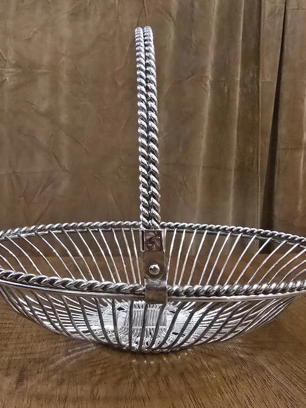 VTG Silver Plated Wire Fruit Basket Twisted Rope Folding Swing Handle Oval Bowl